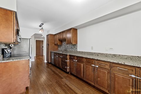 Tiny photo for 5501 Lincoln Avenue #203, Morton Grove, IL 60053 (MLS # 12486062)