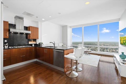 Tiny photo for 401 N Wabash Avenue #68B, Chicago, IL 60611 (MLS # 12758359)