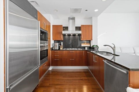 Tiny photo for 401 N Wabash Avenue #68B, Chicago, IL 60611 (MLS # 12758359)
