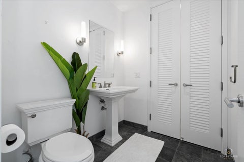 Tiny photo for 401 N Wabash Avenue #68B, Chicago, IL 60611 (MLS # 12758359)