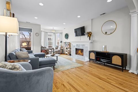 Tiny photo for 4510 S Greenwood Avenue #2, Chicago, IL 60653 (MLS # 12575603)