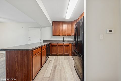 Tiny photo for 5809 Oakwood Drive #C, Lisle, IL 60532 (MLS # 12541885)