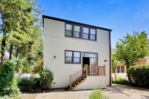 Tiny photo for 1820 S Ashland Avenue, Park Ridge, IL 60068 (MLS # 12738117)