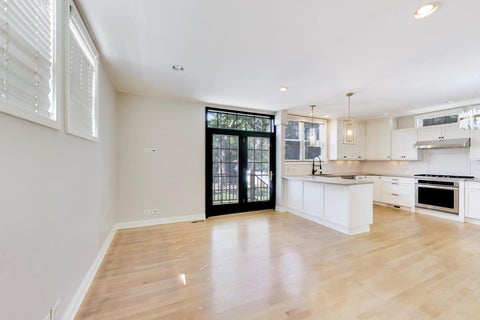 Tiny photo for 1820 S Ashland Avenue, Park Ridge, IL 60068 (MLS # 12738117)