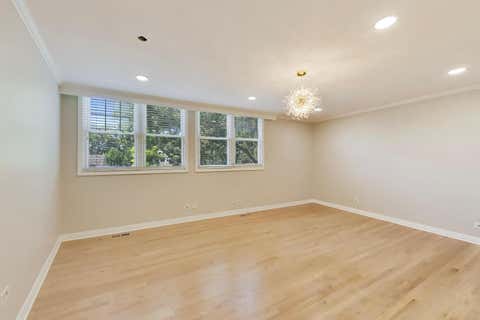 Tiny photo for 1820 S Ashland Avenue, Park Ridge, IL 60068 (MLS # 12738117)