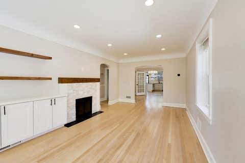 Tiny photo for 1820 S Ashland Avenue, Park Ridge, IL 60068 (MLS # 12738117)