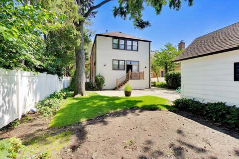 Tiny photo for 1820 S Ashland Avenue, Park Ridge, IL 60068 (MLS # 12738117)