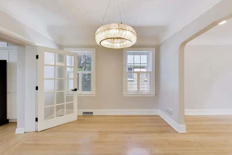 Tiny photo for 1820 S Ashland Avenue, Park Ridge, IL 60068 (MLS # 12738117)