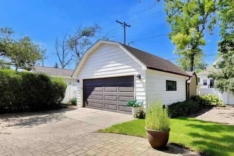 Tiny photo for 1820 S Ashland Avenue, Park Ridge, IL 60068 (MLS # 12738117)