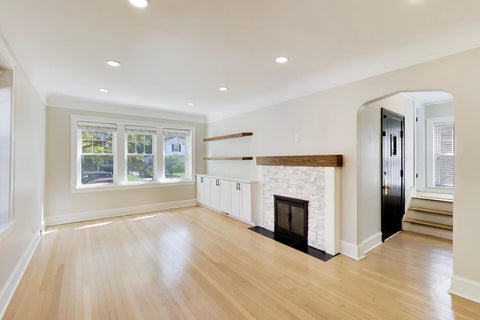 Tiny photo for 1820 S Ashland Avenue, Park Ridge, IL 60068 (MLS # 12738117)