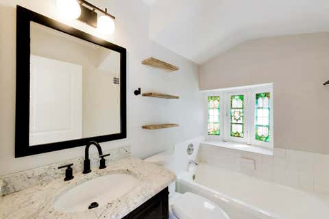 Tiny photo for 1820 S Ashland Avenue, Park Ridge, IL 60068 (MLS # 12738117)