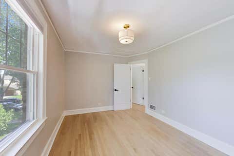 Tiny photo for 1820 S Ashland Avenue, Park Ridge, IL 60068 (MLS # 12738117)