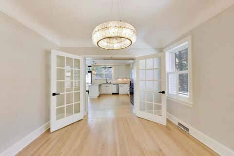 Tiny photo for 1820 S Ashland Avenue, Park Ridge, IL 60068 (MLS # 12738117)