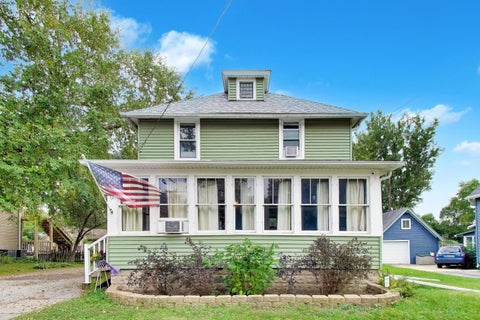 Photo of 750 E Wilson Street, Batavia, IL 60510 (MLS # 12763491)