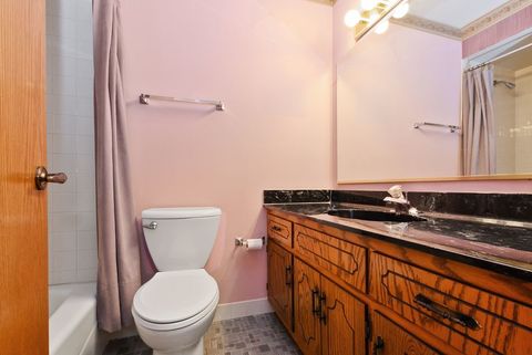 Tiny photo for 15704 Deerfield Court #2N, Orland Park, IL 60462 (MLS # 12627524)