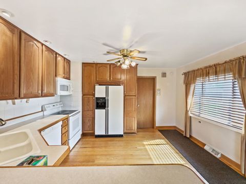 Tiny photo for 11115 Martindale Drive, Westchester, IL 60154 (MLS # 12686070)