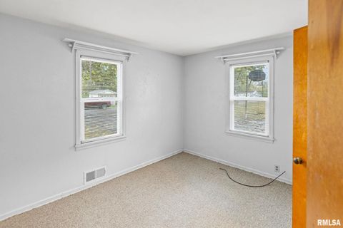 Tiny photo for 444 N MARION Street, Centralia, IL 62801 (MLS # EB460326)