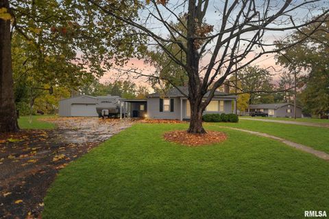 Tiny photo for 444 N MARION Street, Centralia, IL 62801 (MLS # EB460326)