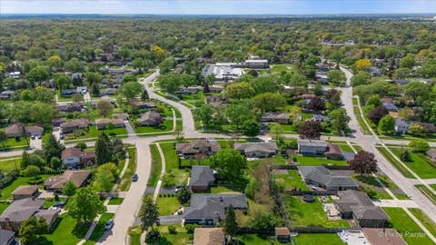 Tiny photo for 662 Orchard Court, Roselle, IL 60172 (MLS # 12732885)