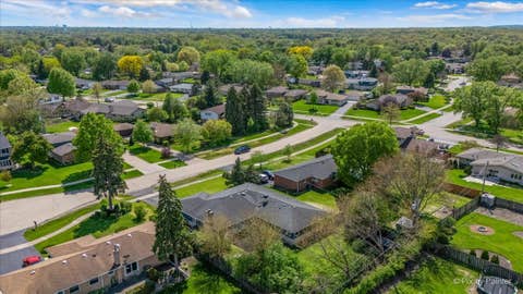 Tiny photo for 662 Orchard Court, Roselle, IL 60172 (MLS # 12732885)