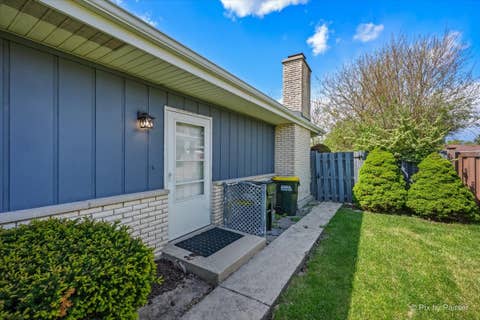 Tiny photo for 662 Orchard Court, Roselle, IL 60172 (MLS # 12732885)