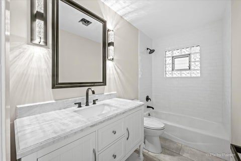 Tiny photo for 662 Orchard Court, Roselle, IL 60172 (MLS # 12732885)