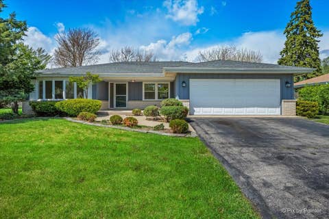 Photo of 662 Orchard Court, Roselle, IL 60172 (MLS # 12732885)