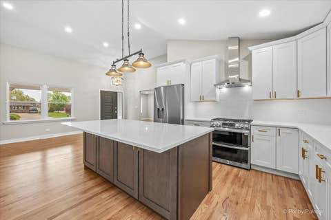Tiny photo for 662 Orchard Court, Roselle, IL 60172 (MLS # 12732885)