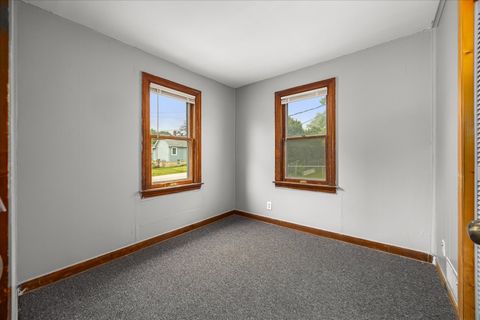 Tiny photo for 274 Kossuth Street, South Elgin, IL 60177 (MLS # 12645625)
