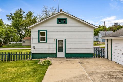 Tiny photo for 274 Kossuth Street, South Elgin, IL 60177 (MLS # 12645625)