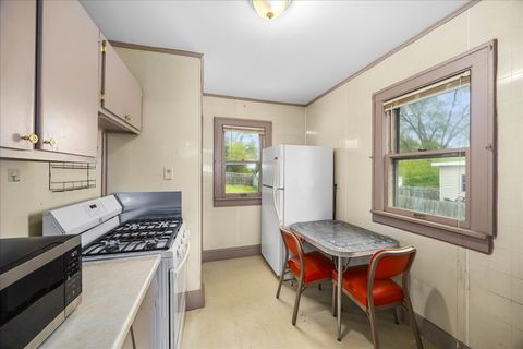 Tiny photo for 274 Kossuth Street, South Elgin, IL 60177 (MLS # 12645625)