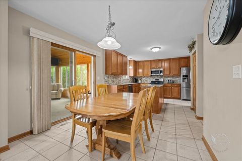 Tiny photo for 2518 Imgrund Road, North Aurora, IL 60542 (MLS # 12647994)