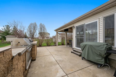 Tiny photo for 2518 Imgrund Road, North Aurora, IL 60542 (MLS # 12647994)