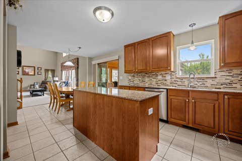Tiny photo for 2518 Imgrund Road, North Aurora, IL 60542 (MLS # 12647994)