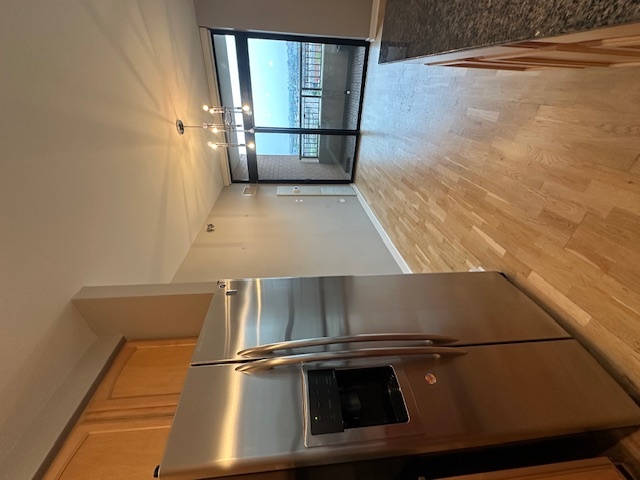 1160 S MICHIGAN Avenue 2105