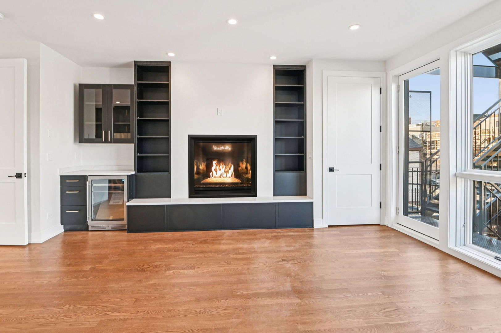 1536 W Chestnut Street B