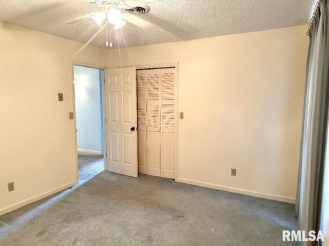 Tiny photo for 1810 Paula Lane, Marion, IL 62959 (MLS # EB460629)