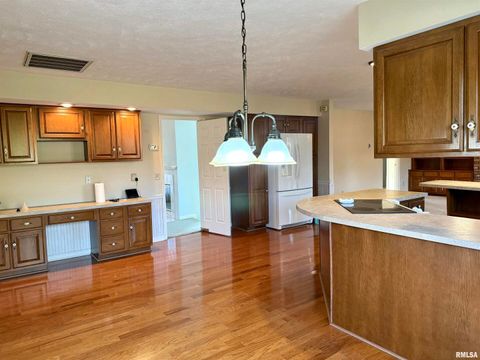 Tiny photo for 1810 Paula Lane, Marion, IL 62959 (MLS # EB460629)