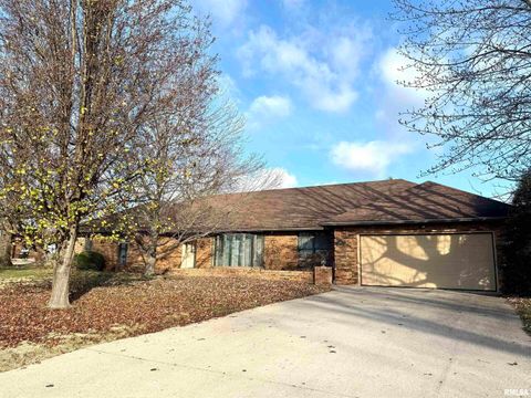 Tiny photo for 1810 Paula Lane, Marion, IL 62959 (MLS # EB460629)