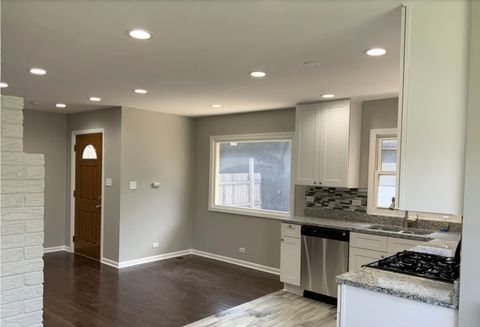 Tiny photo for 4642 S Hawthorne Avenue, Lyons, IL 60534 (MLS # 12458270)