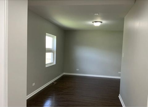 Tiny photo for 4642 S Hawthorne Avenue, Lyons, IL 60534 (MLS # 12458270)