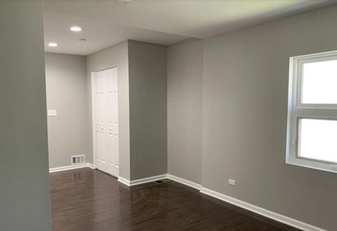 Tiny photo for 4642 S Hawthorne Avenue, Lyons, IL 60534 (MLS # 12458270)