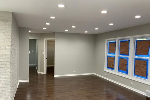 Tiny photo for 4642 S Hawthorne Avenue, Lyons, IL 60534 (MLS # 12458270)