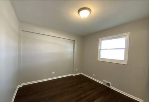 Tiny photo for 4642 S Hawthorne Avenue, Lyons, IL 60534 (MLS # 12458270)