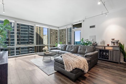 Tiny photo for 505 N MCCLURG Court #2001, Chicago, IL 60611 (MLS # 12485066)