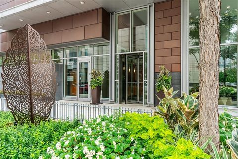 Tiny photo for 505 N MCCLURG Court #2001, Chicago, IL 60611 (MLS # 12485066)