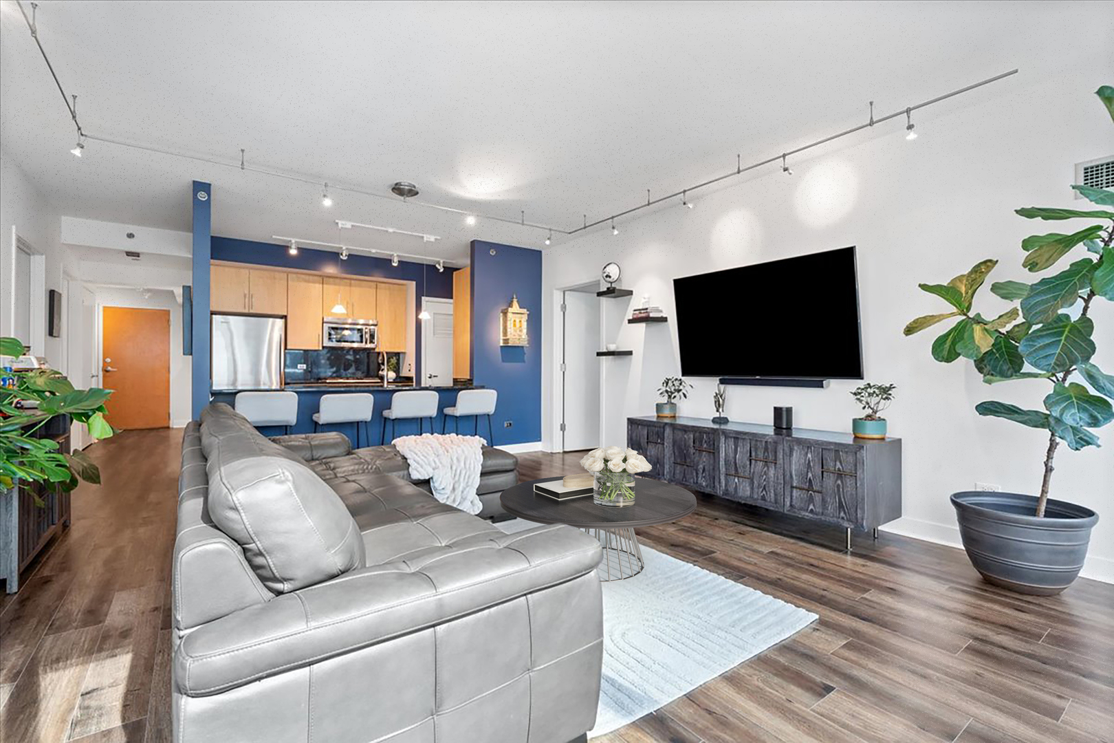 505 N MCCLURG Court 2001