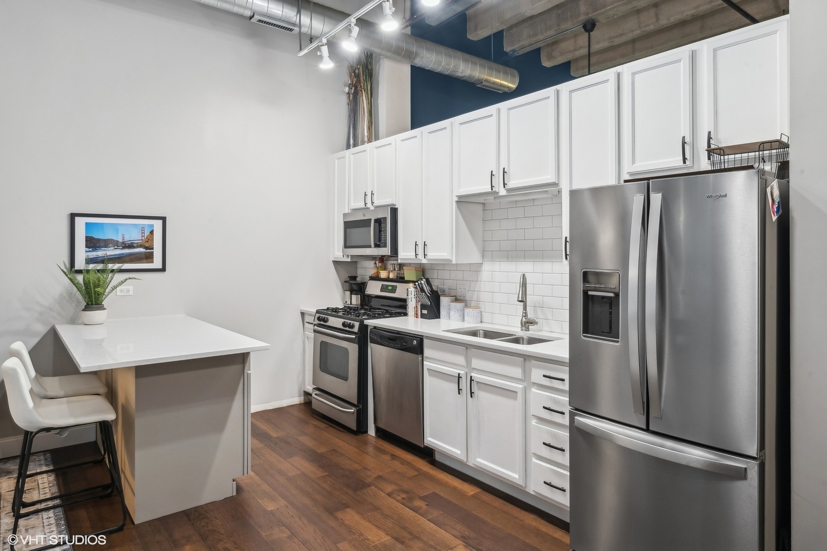1645 W Ogden Avenue 341