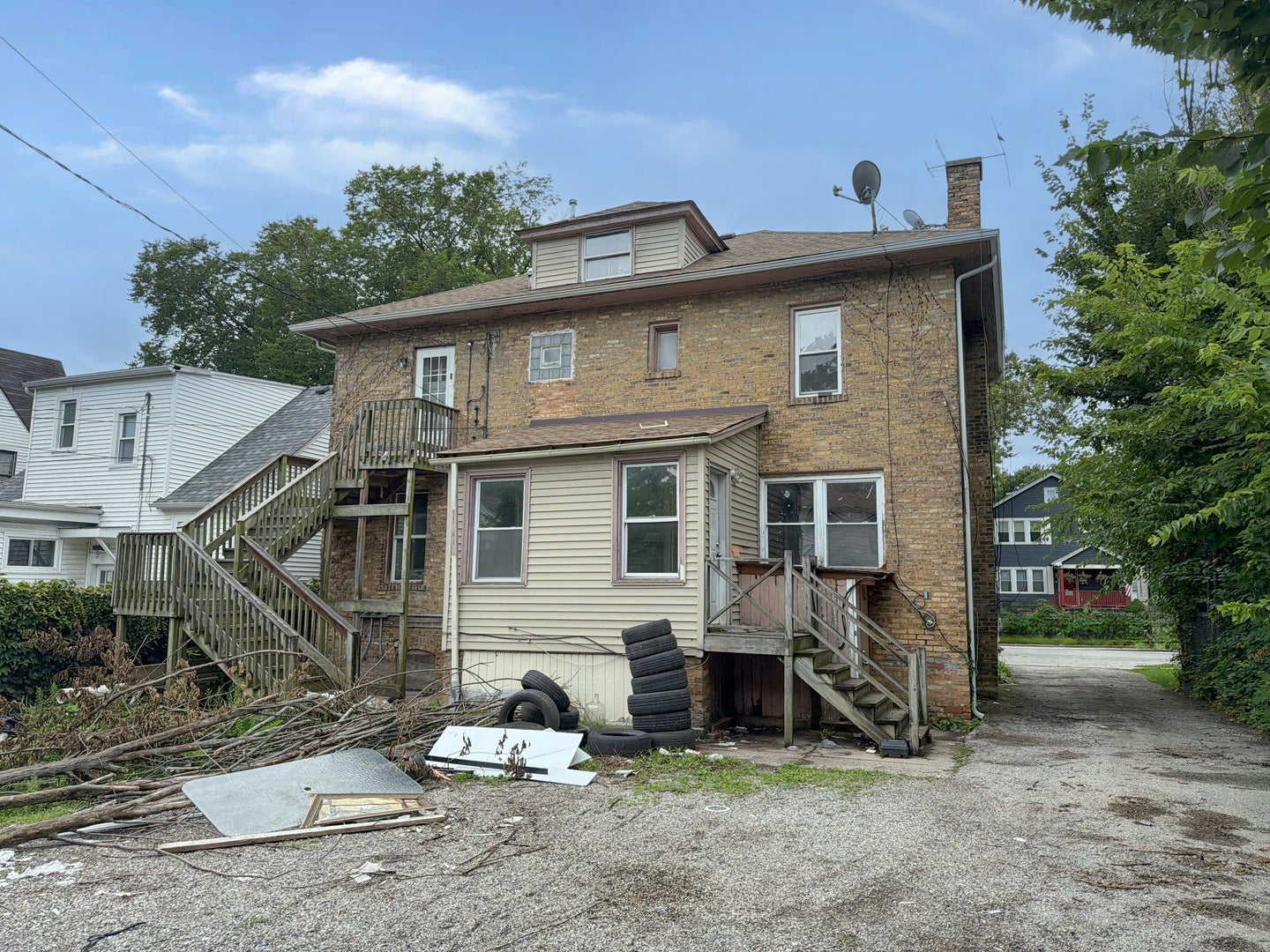 2025 Dodge Avenue