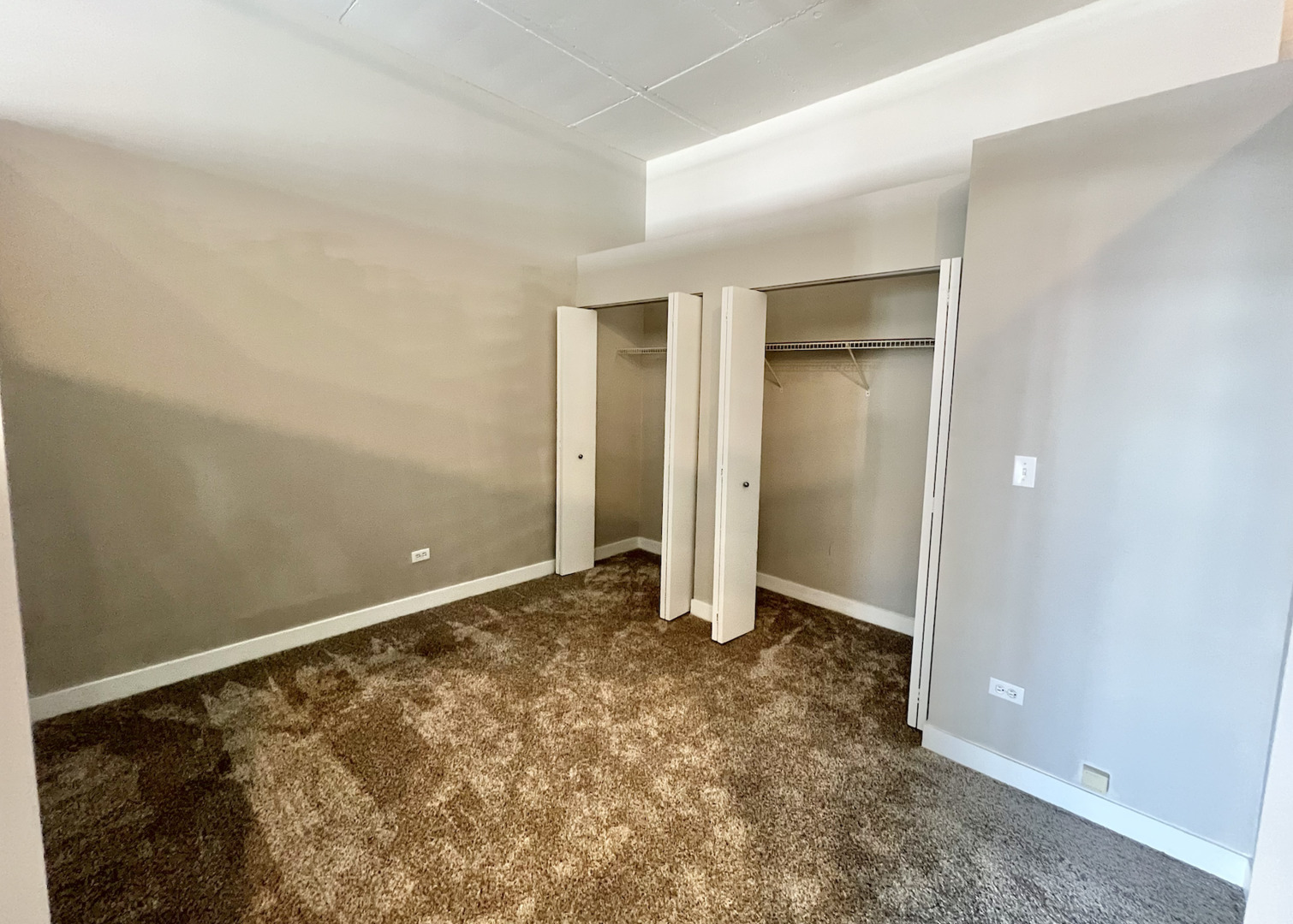 740 W Fulton Street 905
